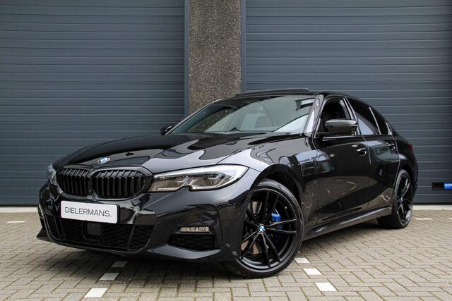 BMW 3-SERIE 320e M sport plus | Vol in de opties | Pano | M leder | Laserlight | 2022 | NL Auto | BTW