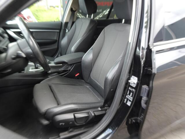 BMW 3-SERIE Touring 318d M Sport Edition