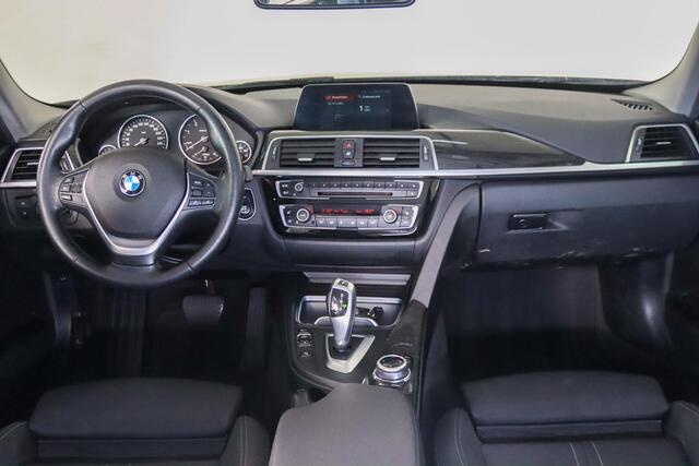BMW 3-SERIE Touring 320d EDE Corporate Lease Executive Trekhaak, stoelverwarming, Cruise Control