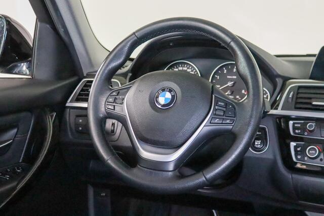 BMW 3-SERIE Touring 320d EDE Corporate Lease Executive Trekhaak, stoelverwarming, Cruise Control