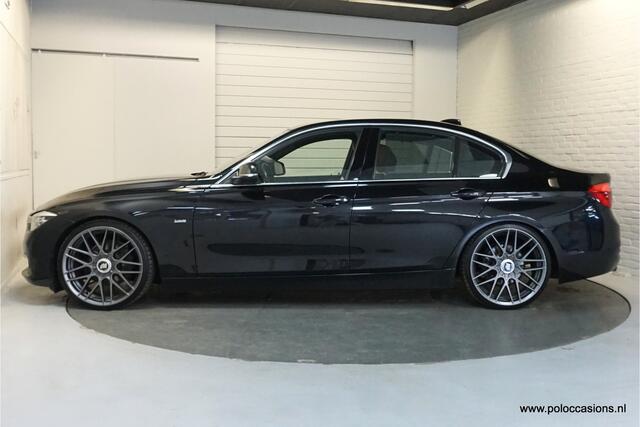 BMW 3-SERIE 320i High Exec Uniek! | AIRRIDE | Automaat | Sportinter | Lowrider