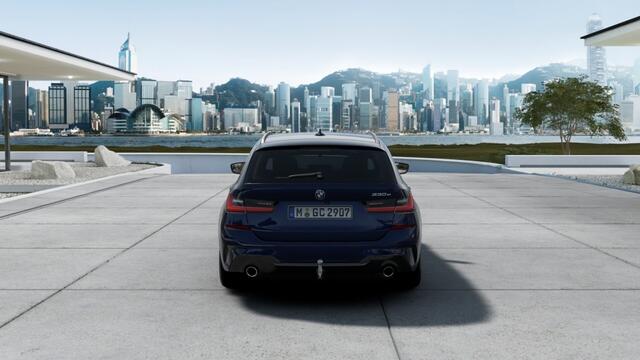 BMW 3-SERIE touring 330e 292PK M-sport Individual / Laser / 360° / Pano / ACC / Meri