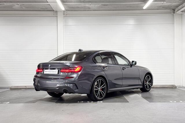 BMW 3-SERIE Sedan 318i Business Edition Plus | M-Sport | Comfort Access | HiFi | Stuurwielverwarming | Stoelverwarming