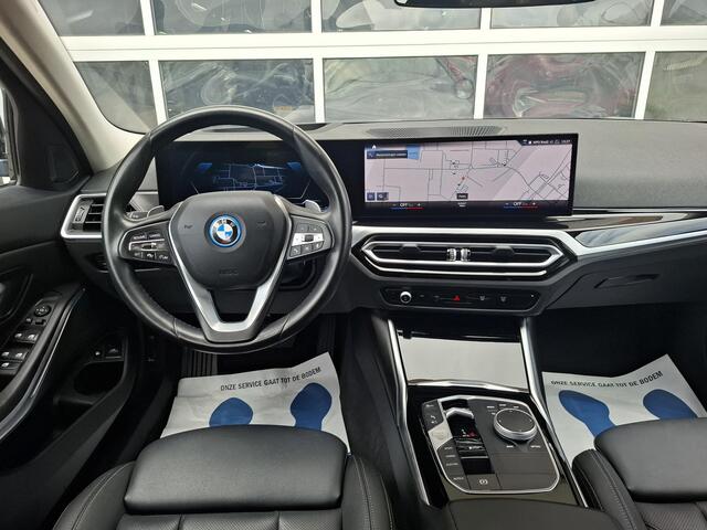 BMW 3-SERIE Touring 330E Nieuw Model/SOH 98%/Zeer Mooi! 330e