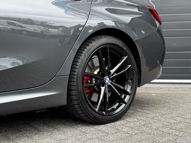 BMW 3-SERIE Touring 330e High Executive M-Sport Shadowline 293PK | Laser | H&K Audio | Camera | NL Auto | ¤31.900,- Incl. BTW