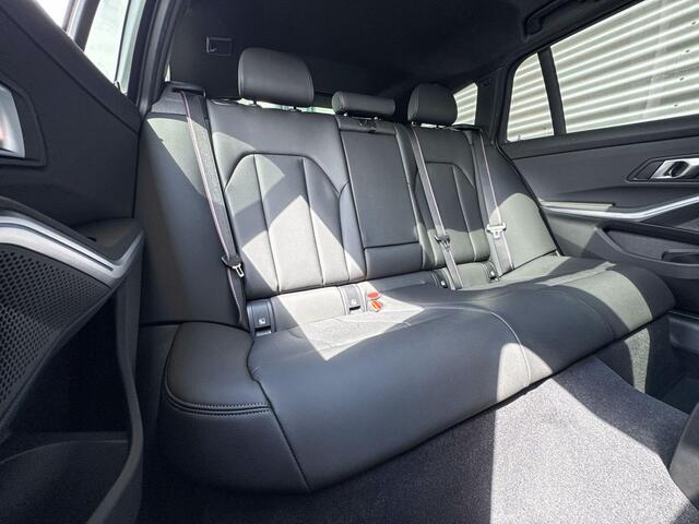 BMW 3-SERIE Touring 330e Selections