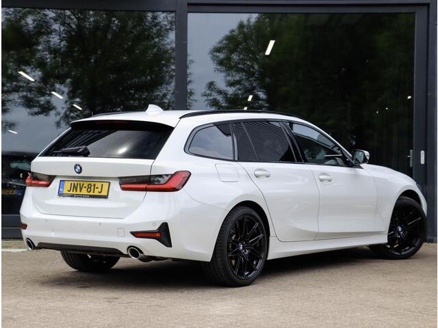 BMW 3-SERIE Touring 330i M Sport High Executive Trekhaak elek.