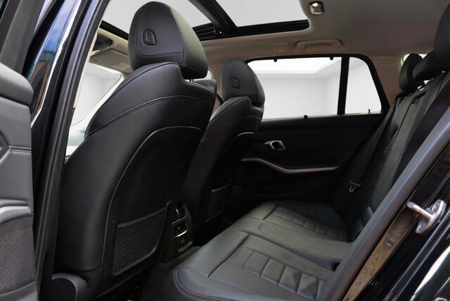 BMW 3-SERIE Touring 330e Plug-in Hybrid Pano l Leder l Driver Assistance Pack l Stuu