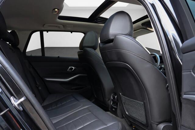 BMW 3-SERIE Touring 330e Plug-in Hybrid Pano l Leder l Driver Assistance Pack l Stuu