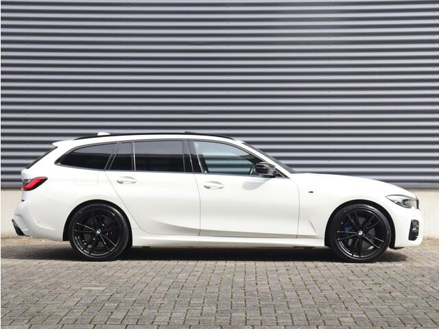 BMW 3-SERIE Touring 320i | High Executive | M Sportpakket | Panodak | Head-Up | Harman Kardon | Driving Assistant | Laserlight | Parking Pack | M-Performance | 19'' LMV