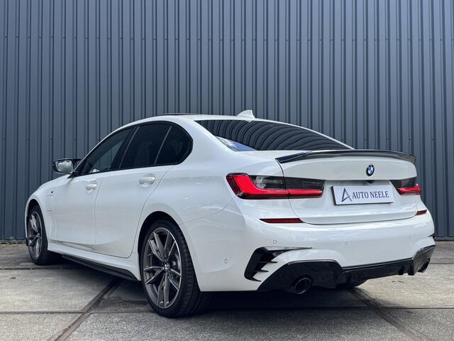 BMW 3-SERIE 330e M Sport 292 pk PANO, Stuurverw, Elektr Zetels