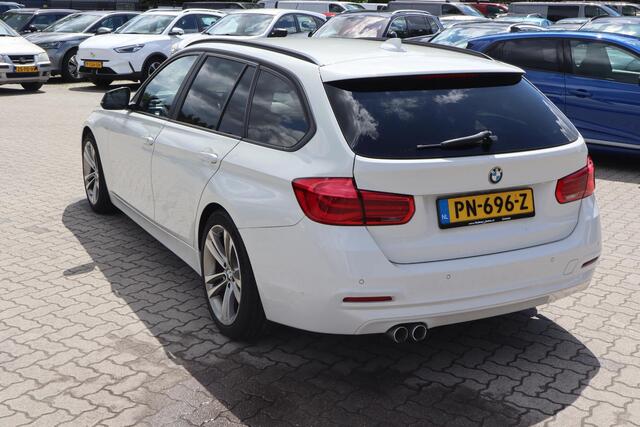 BMW 3-SERIE Touring 320d EDE Corporate Lease Executive