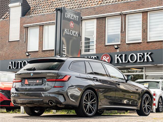 BMW 3-SERIE Touring 330e xDrive High Exe M-Sport PANO 19 INCH HARMAN KARDON CARPLAY