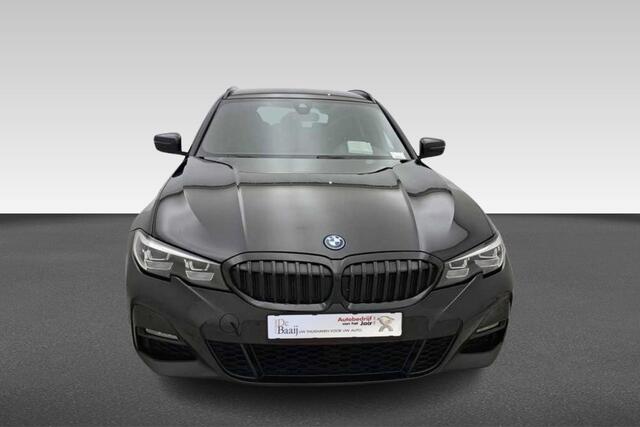 BMW 3-SERIE Touring 320e M Sport | Half leer | 19" Licht metaal | Wordt verwacht