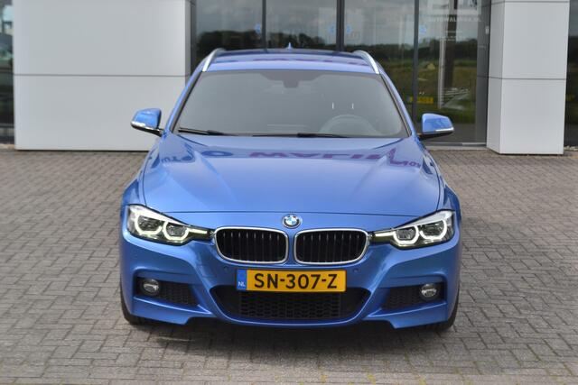 BMW 3-SERIE Touring 320i Edition M Sport Shadow Executive Leer | Carplay | Head Up | Stoelverwarming |