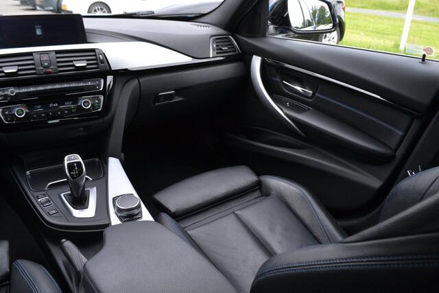 BMW 3-SERIE Touring 320i Edition M Sport Shadow Executive Leer | Carplay | Head Up | Stoelverwarming |