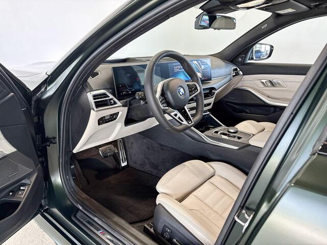 BMW 3-SERIE Touring 330e Innovation Pack M Sportpakket Pro Aut.