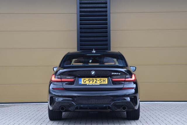 BMW 3-SERIE 330e eDrive Edition * M-Pakket * SOH 95% * Head-up * Sfeerverlichting * Hifi * Stuurverwarming *