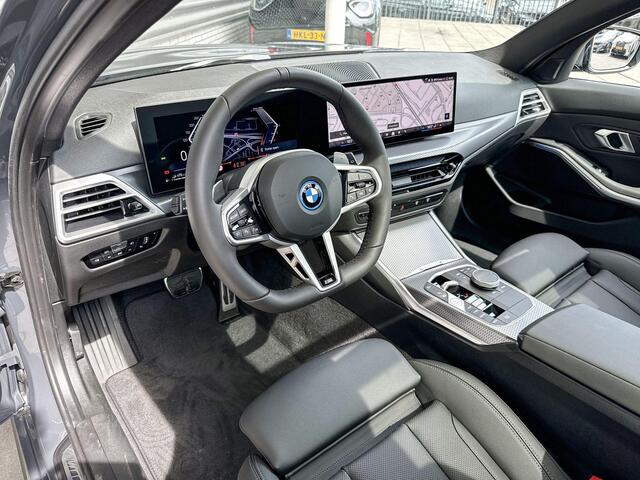 BMW 3-SERIE Touring 330e