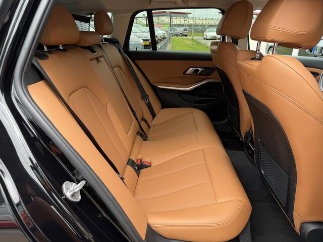 BMW 3-SERIE Touring 320e Business Edition Plus |PANO|LEDER|LED|ST VWM|SFEERVERL.|M STUUR