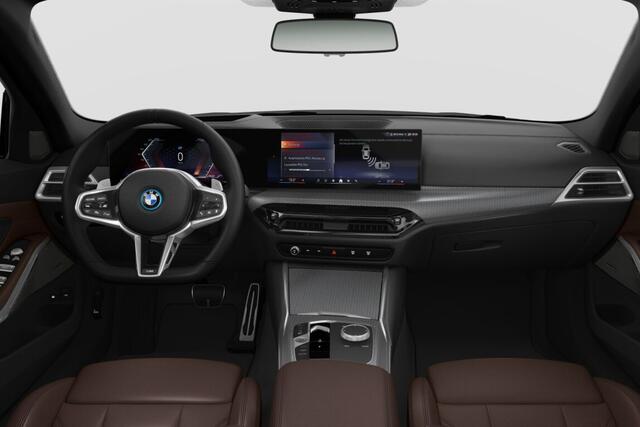 BMW 3-SERIE Sedan 330e M Sport Edition | M Sportpakket Pro | Innovation Pack | Comfort Pack
