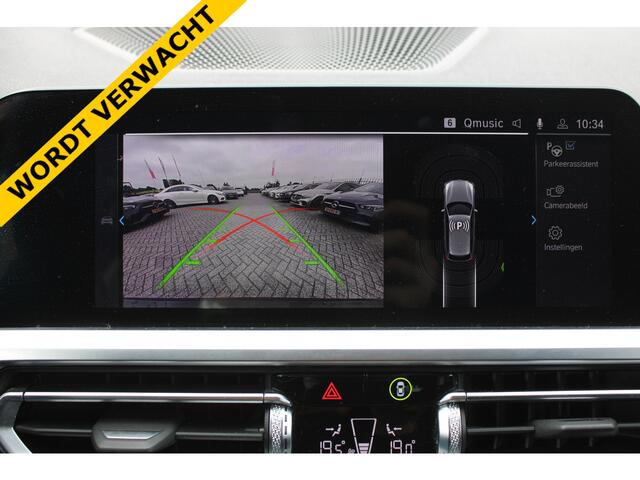 BMW 3-SERIE Touring 330e High Executive M-SPORT PANORAMADAK MEMORY KEY-LESS CAMERA CARPLAY