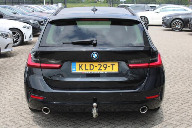 BMW 3-SERIE Touring 320e High Executive LEDER NAVI CARPLAY TREKHAAK