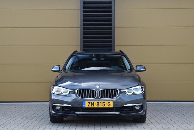 BMW 3-SERIE Touring 318i Executive * Luxuryline * Hifi * Sportstoelen * Camera * Navigatie Proffesional *