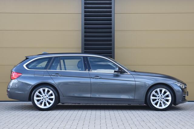 BMW 3-SERIE Touring 318i Executive * Luxuryline * Hifi * Sportstoelen * Camera * Navigatie Proffesional *