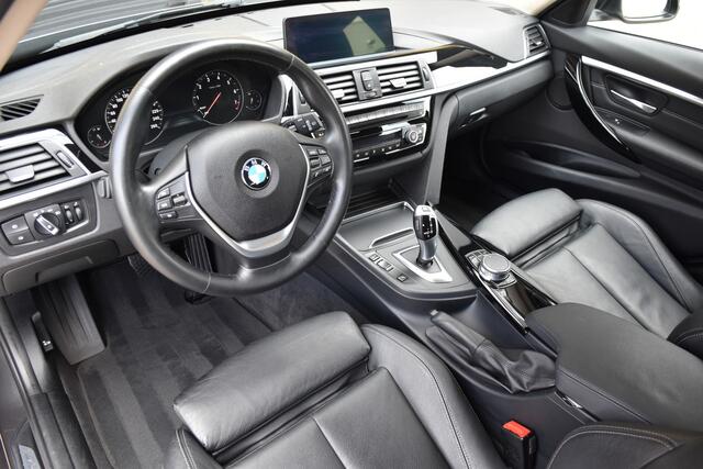 BMW 3-SERIE Touring 318i Executive * Luxuryline * Hifi * Sportstoelen * Camera * Navigatie Proffesional *