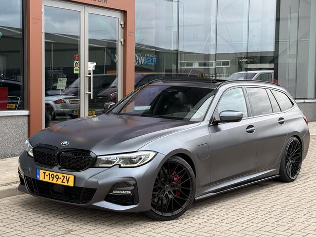 BMW 3-SERIE Touring 330e High Executive M-Sport | Harman / Kardon | Pano | Leder | 360 | Laser Led | Apple Carplay