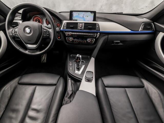 BMW 3-SERIE 320i M Sport High Executive 184Pk Automaat (GROOT NAVI, DEALER ONDERHOUDEN, CLIMATE, LEDER, STOELVERWARMING, SPORTSTOELEN, PARKEERSENSOREN, GETINT GLAS, NIEUWSTAAT)