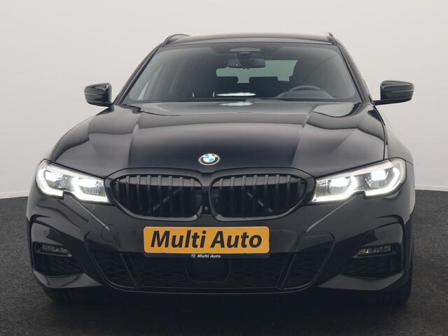 BMW 3-SERIE Touring 330e M Sport PHEV 293pk Dealer O.H. | Trekhaak Af Fabriek | Adaptive Cruise | Head Up | 360 Camera | Adaptief Onderstel | Alcantara Sportstoelen & Stuur Verwarmd | Laser LED | Sfeerverlichting | Keyless | Blis | Apple Carplay | Plug In Hybrid |