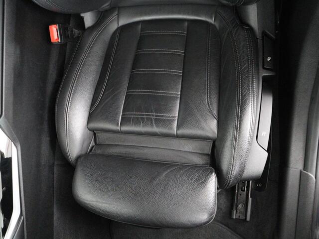 BMW 3-SERIE Touring 320i Executive Edition | Carplay | Digital cockpit | Parkeersensoren | Bluetooth | Elektrische achterklep | Automaat | LM | DAB | Sfeerverlichting | Leer