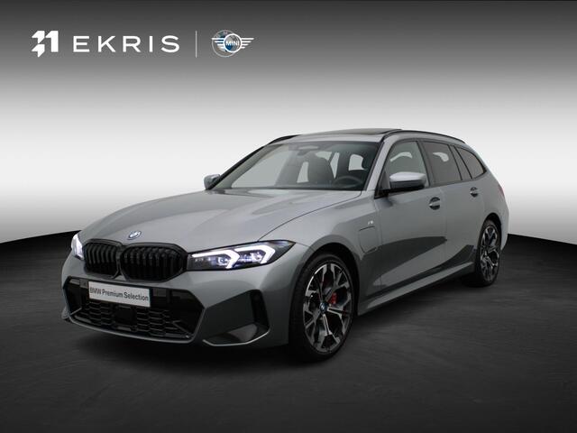 BMW 3-SERIE Touring 330e M Sportpakket Pro | Innovation Pack | Comfort Pack | Trekhaak | Panoramadak | Elektrisch Verstelbare Stoelen | Driving Assistant Professional | Harman Kardon | 19'' | Ekris Selection