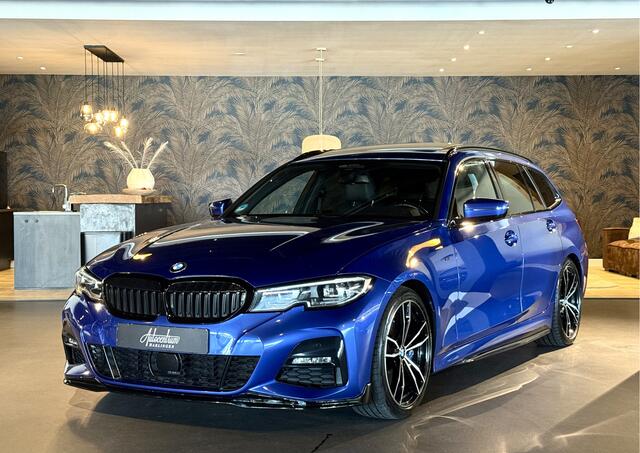 BMW 3-SERIE Touring 330i High Exe I M-Pakket I Pano I 19"