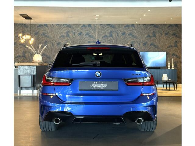 BMW 3-SERIE Touring 330i High Exe I M-Pakket I Pano I 19"