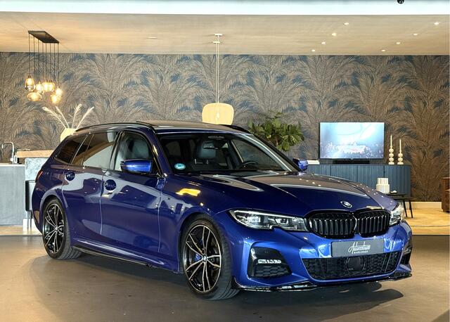 BMW 3-SERIE Touring 330i High Exe I M-Pakket I Pano I 19"