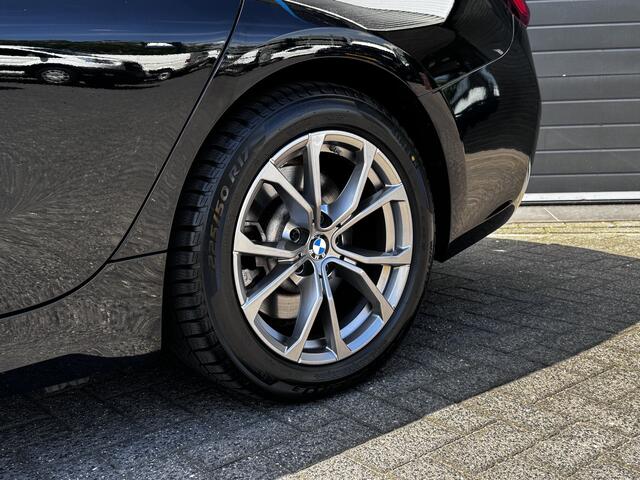 BMW 3-SERIE Touring 330e Business Edition Plus Dealer OH | Leder | Memory | Carplay | ¤22.900,- incl. BTW