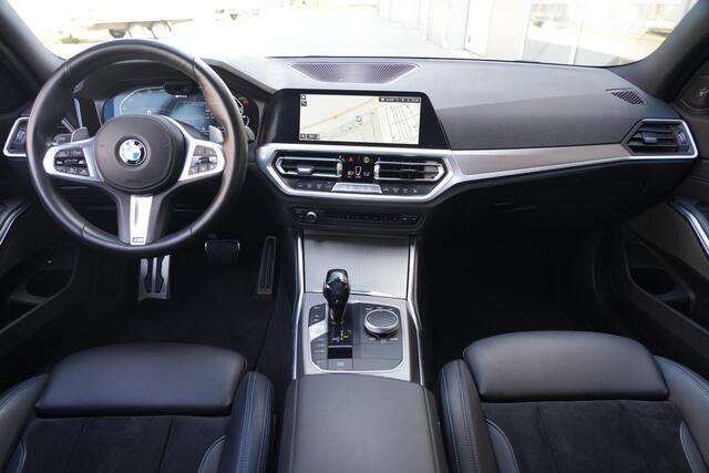 BMW 3-SERIE 330e M Sport High Executive 292pk Navigatie/Camera/HarmanKardon