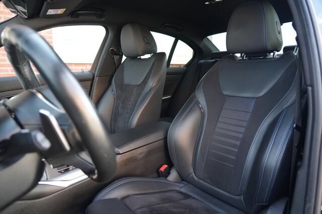 BMW 3-SERIE 330e M Sport High Executive 292pk Navigatie/Camera/HarmanKardon
