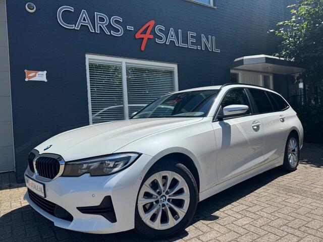 BMW 3-SERIE 318I Touring Aut. Business Edit. + Camera + Car -play + Led + Lmv + Navi + D-glas