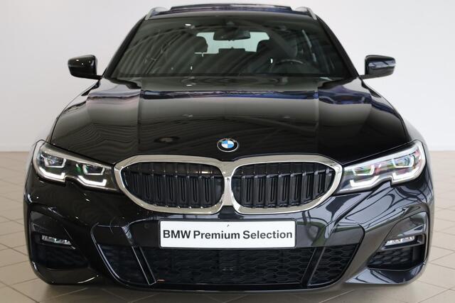 BMW 3-SERIE Touring 318i High Executive | M sportpakket | Parking Pack | Glazen panoramadak | Parking Assistant | Lentevoordeel
