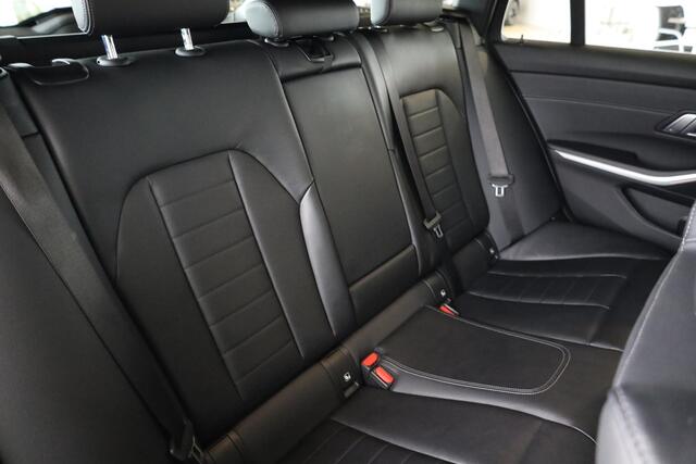 BMW 3-SERIE Touring 318i High Executive | M sportpakket | Parking Pack | Glazen panoramadak | Parking Assistant | Lentevoordeel