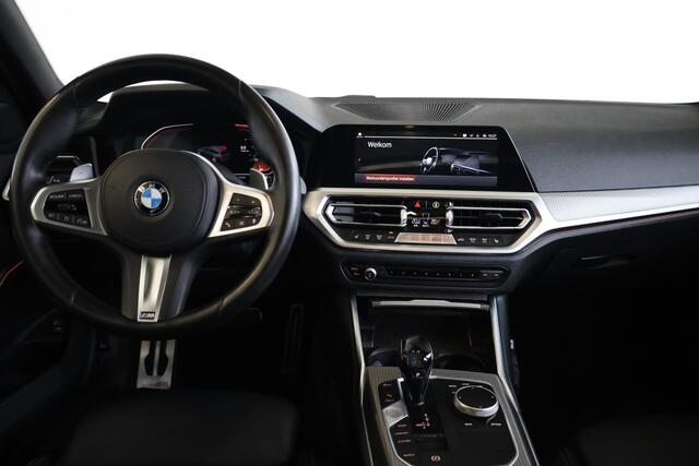 BMW 3-SERIE Touring 318i High Executive | M sportpakket | Parking Pack | Glazen panoramadak | Parking Assistant | Lentevoordeel