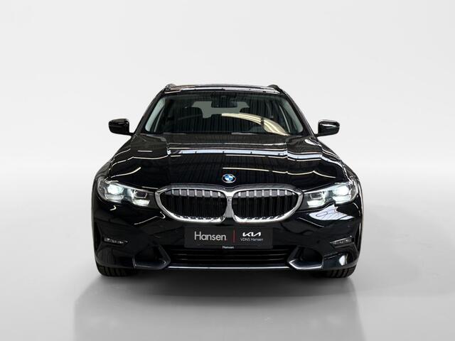 BMW 3-SERIE 330e Sport Line I Carplay I Half-Leder I Stoel/Stuurverwarming