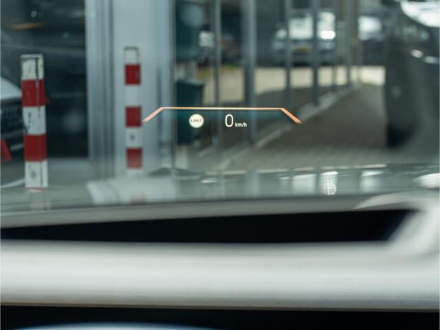 BMW 3-SERIE Touring 330e M-Sport PANO CAMERA HUD HIFI MEMORY SYOELEN ADAP LED BOMVOL!!