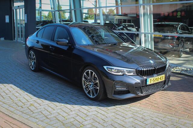 BMW 3-SERIE 330e M-Sport Leder alcantara