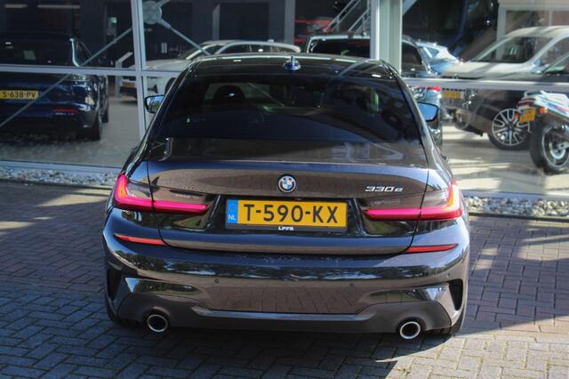 BMW 3-SERIE 330e M-Sport Leder alcantara