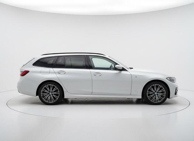 BMW 3-SERIE Touring 330e M sport ACC Trekhaak